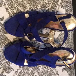 Suede mossimo platform shoe